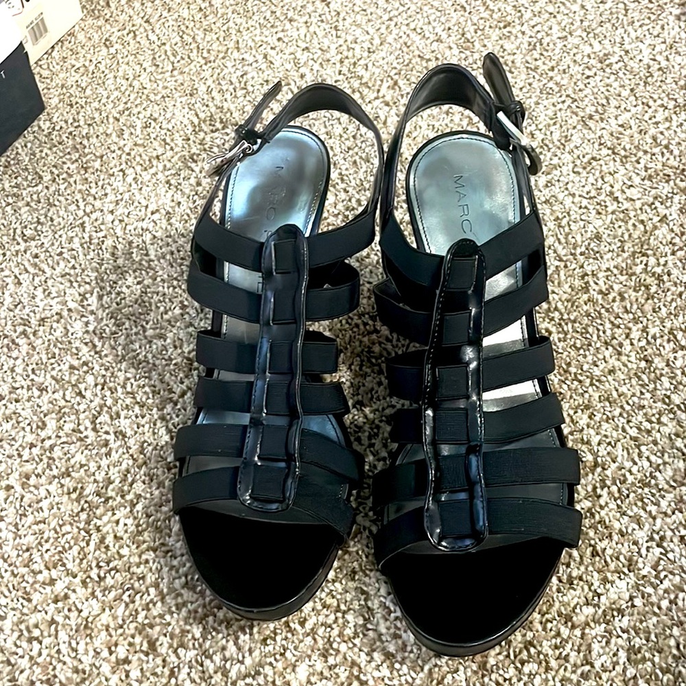 Women’s straps heels